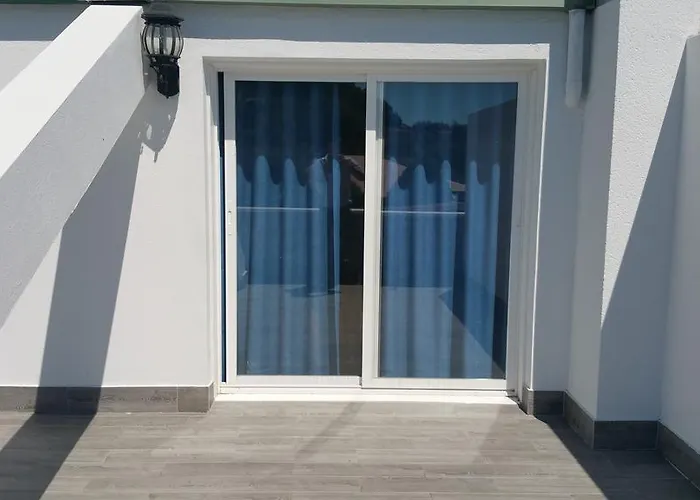 Castrelos Apartman *